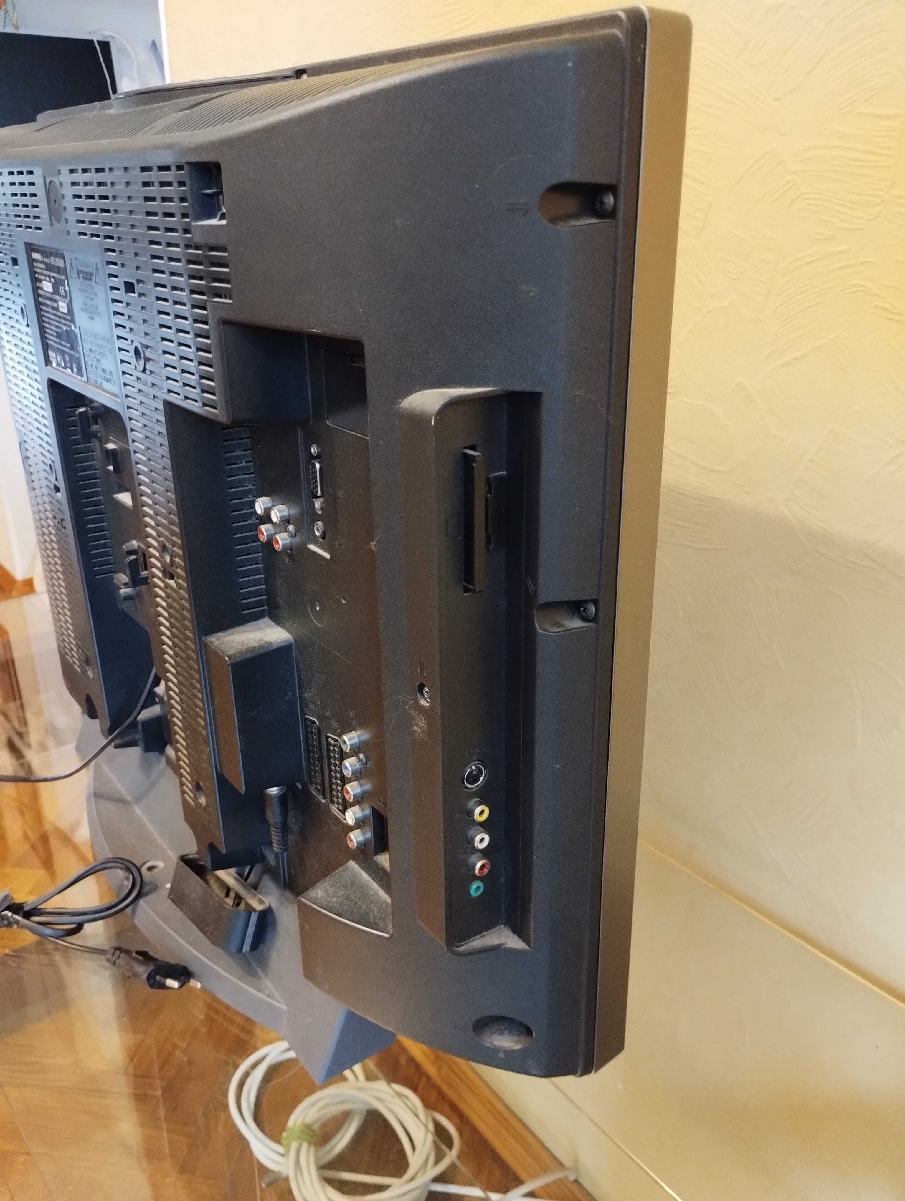Телевізор SONY KDL-26S3020, діагональ 26" + пульт + інструкція.