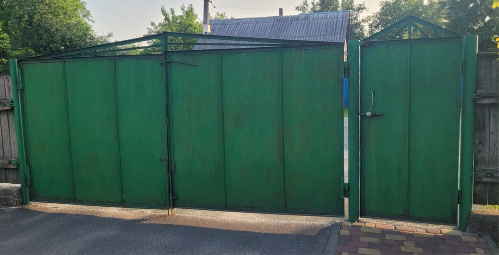 Продам ворота металеві б/у