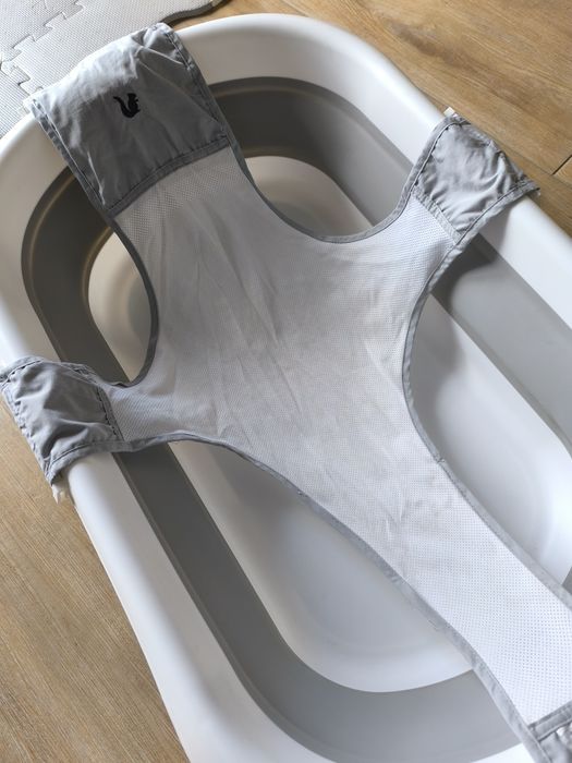 Wanienka składana dla niemowląt i noworodków z hamakiem i termometrem