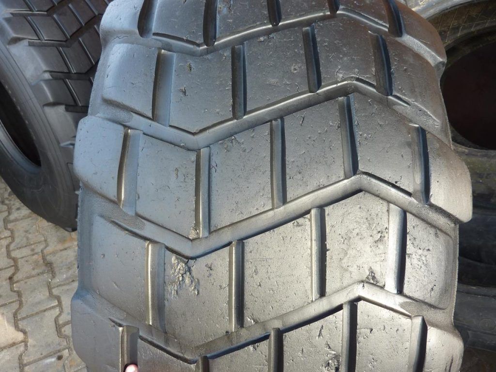 Opona używana rolnicza 24R20.5 MICHELIN XS 2000zł W3761