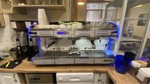 Професійна кавомашина Wega Concept EVD 3GR Multiboiler б/у АВТОМАТИЧНА