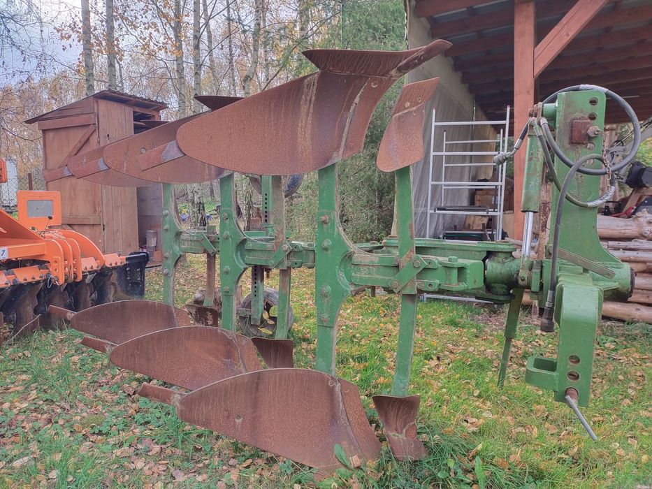 Pług obrotowy 3 skibowy Muller