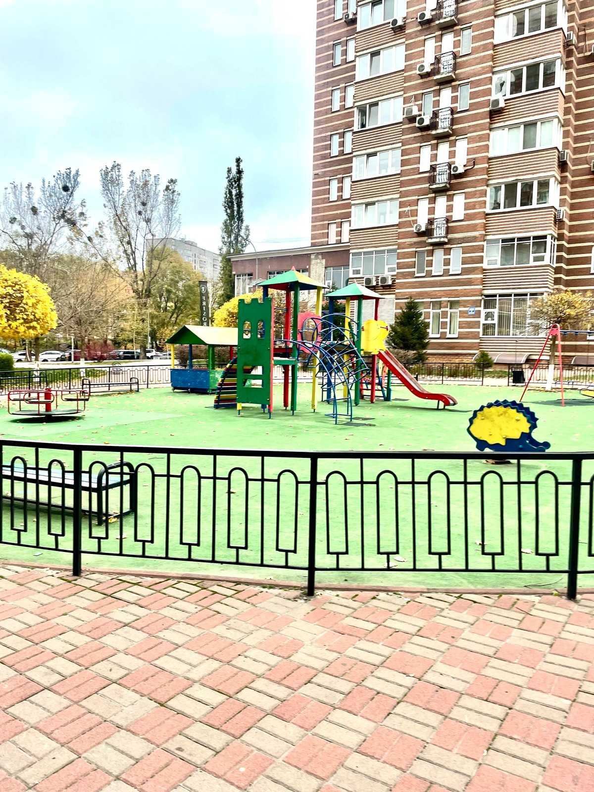Продаж 3 к. кв. ЖК Голосіїво, вул. Голосіївська 13 а, метро Деміївська