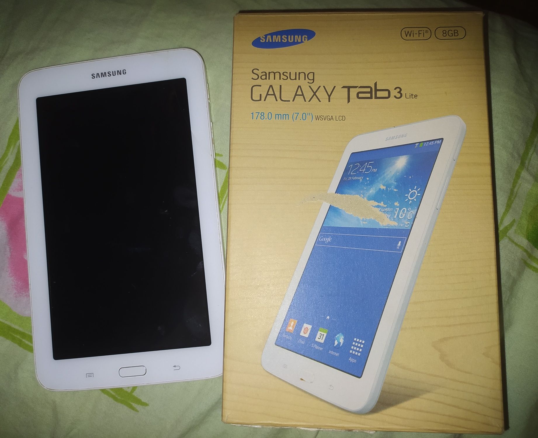 Планшет Samsung Galaxy Tab 3 SM-T110 7" 8Gb