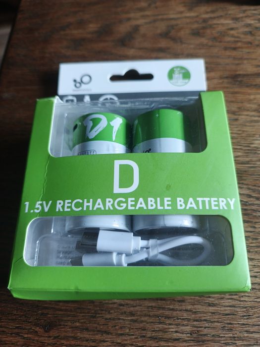 Sprzedam kpl. 2szt akumulatorków R20 ładowane USB-C 1.5V