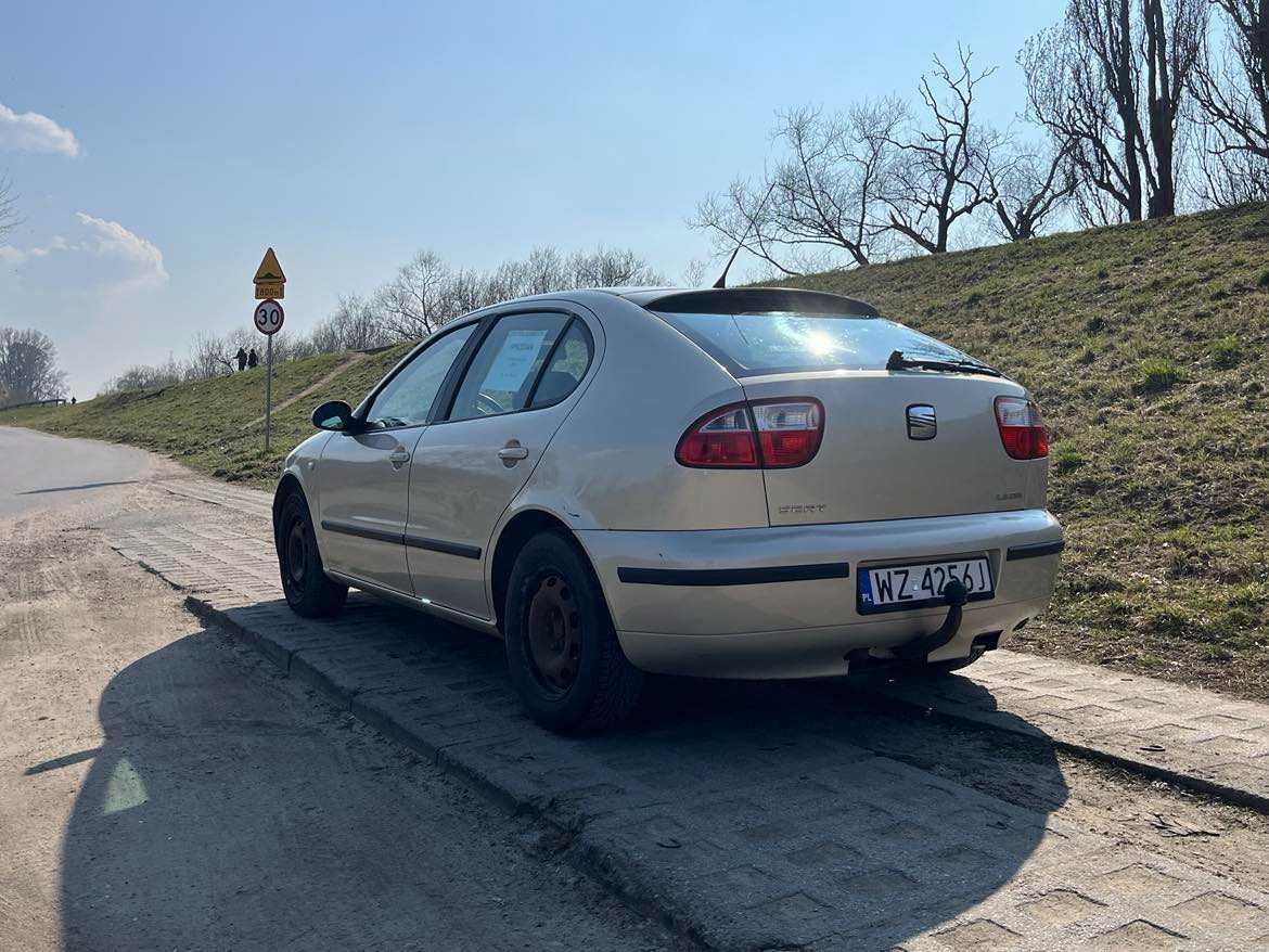 Seata Leon z silnikiem 1.6 Benzyna z LPG 2003 rocznik USZKODZONY!