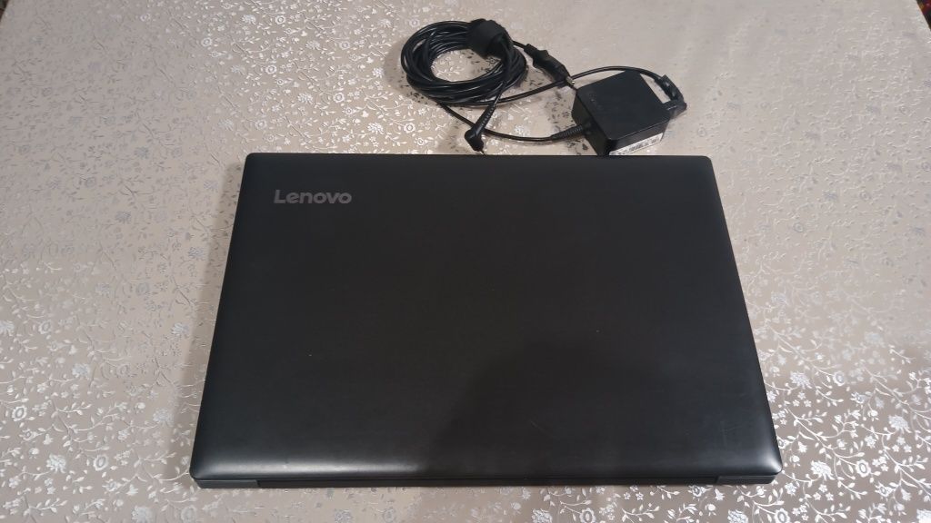 Laptop Lenovo 330