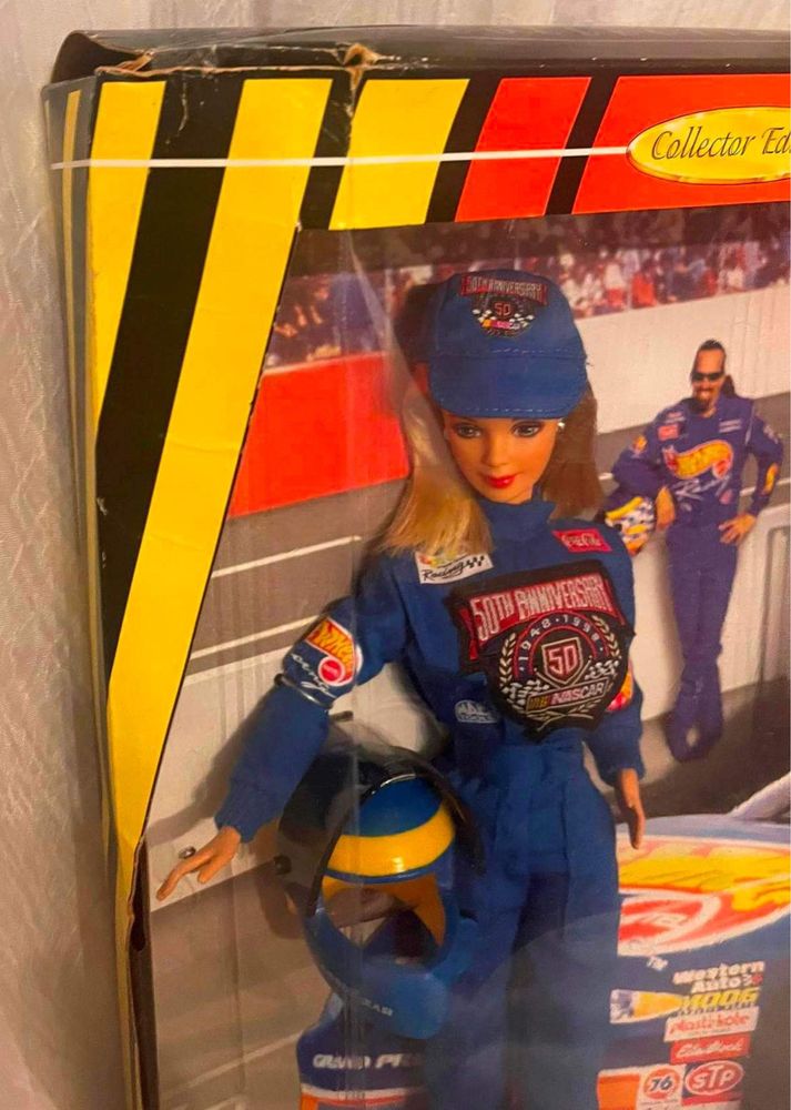 Lalka Barbie z 1998 Mattel Nascar wyścigi rajdowe