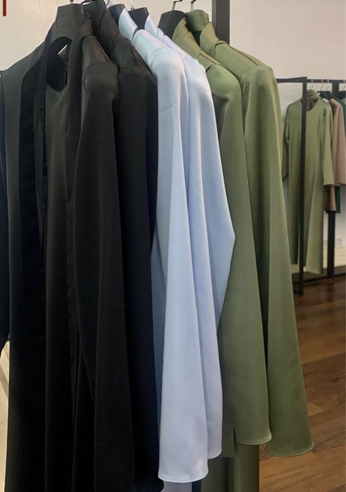 Шелковое длинное платье, голубое и хаки