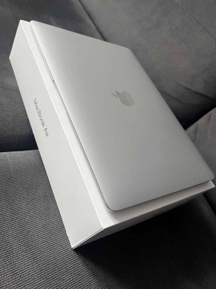 MacBook Air 13”