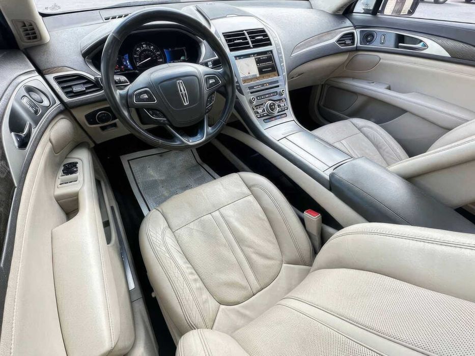 Lincoln MKZ Hybrid Reserve      2018
