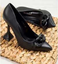 Черные женские туфли лодочки на каблуке