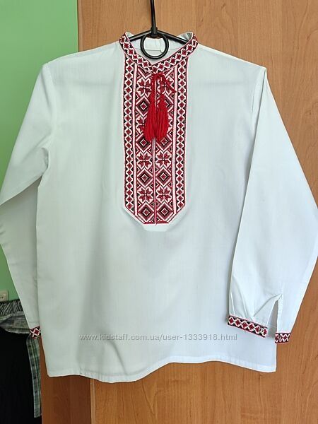 Вишиванка підліткова.