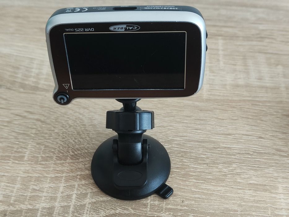 Caliber DVR 225 Podwójna kamera samochodowa z GPS