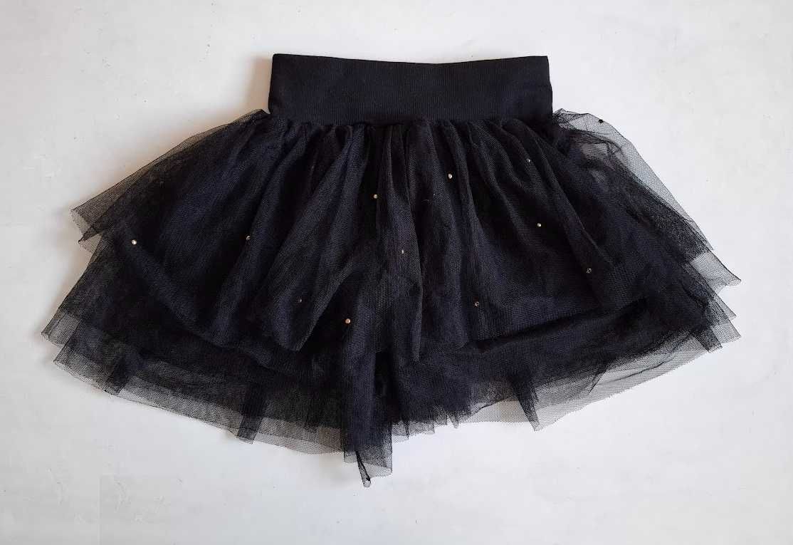 Saia preta em tule com bolinhas douradas / 6-8 anos