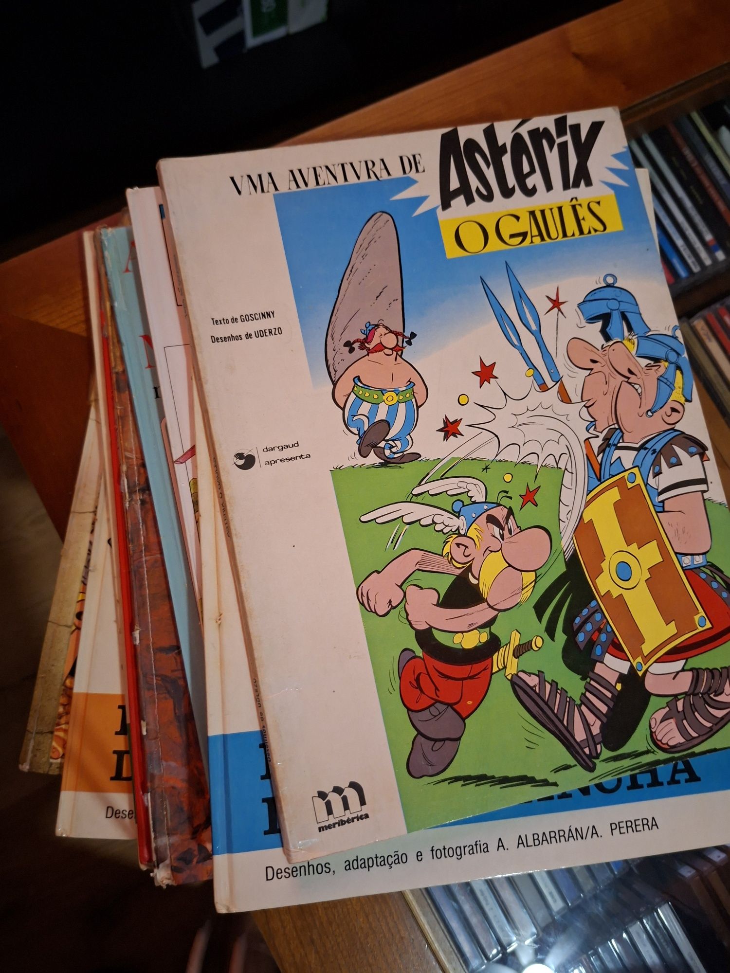 Vários BD Astérix e D Quixote de la mancha