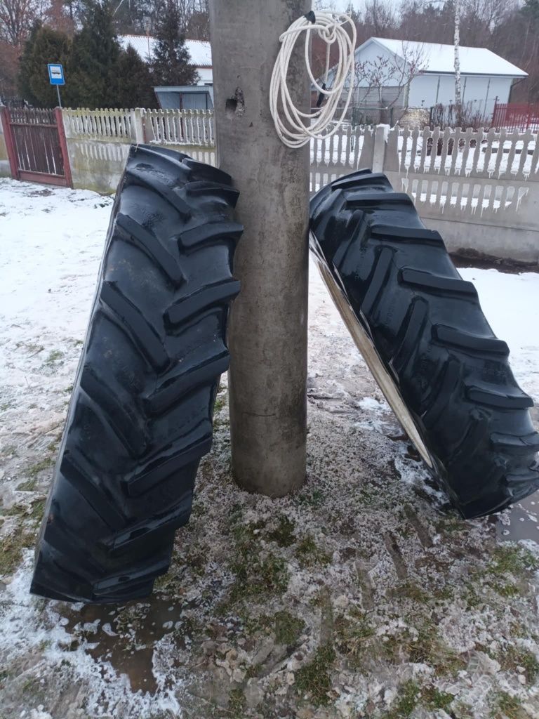 Opony z felgami NEW HOLLAND