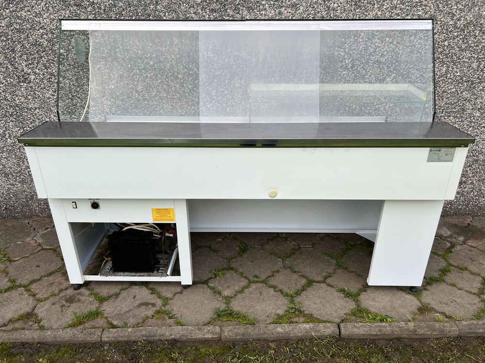 Холодильник-вітрина IGLOO WCHC 1,7TG, POLAND