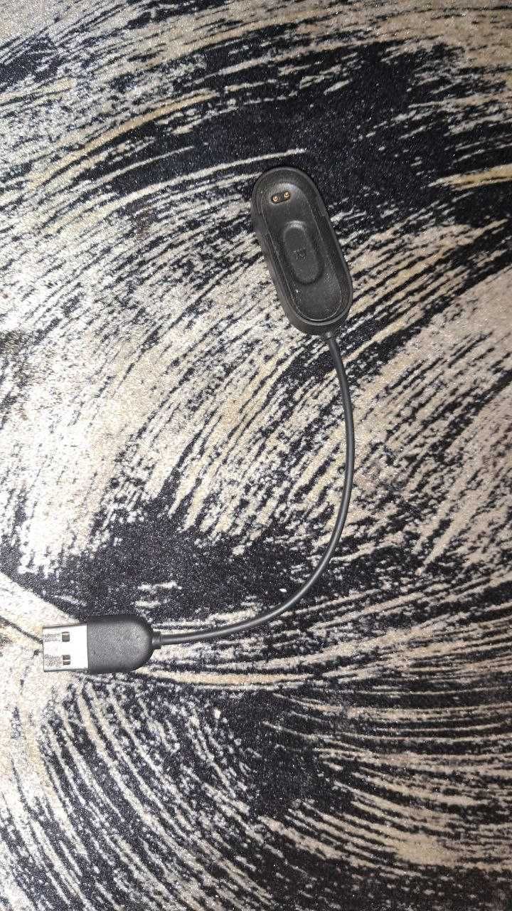 Продам Mi Band 4