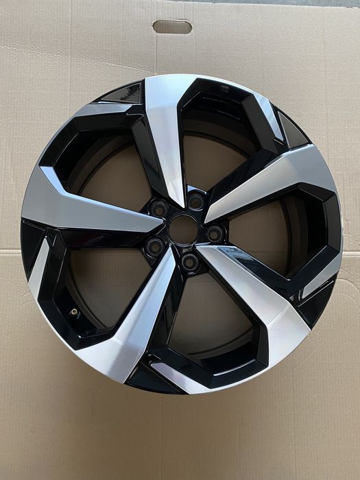 Диск з Nissan Juke F16 /2шт - R19 - 5*114.3
