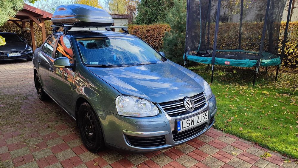 Volkswagen Jetta Pierwszy właścicel, samochód z polskiego salonu