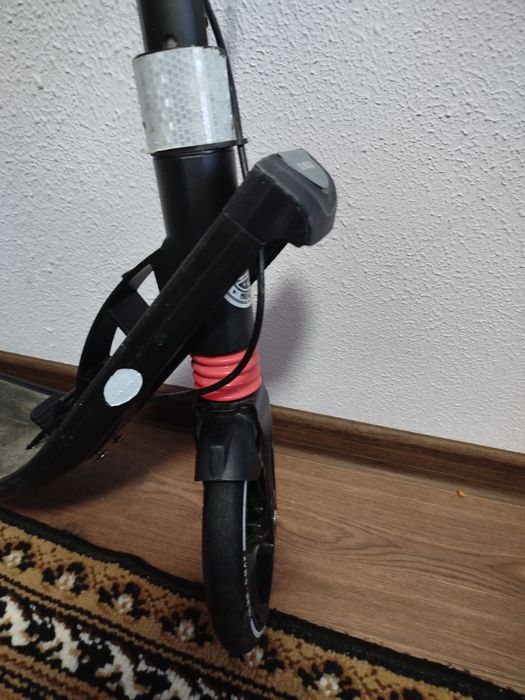 Продам самокат. Itrike D-max 9.
