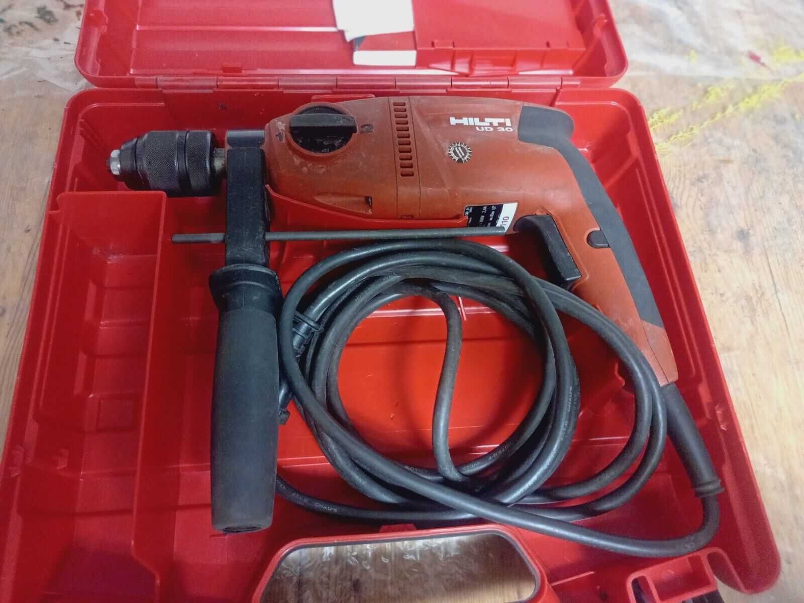 Berbequim de furar ferro UD30 HILTI - Como novo