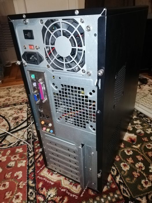 Компьютер системный блок