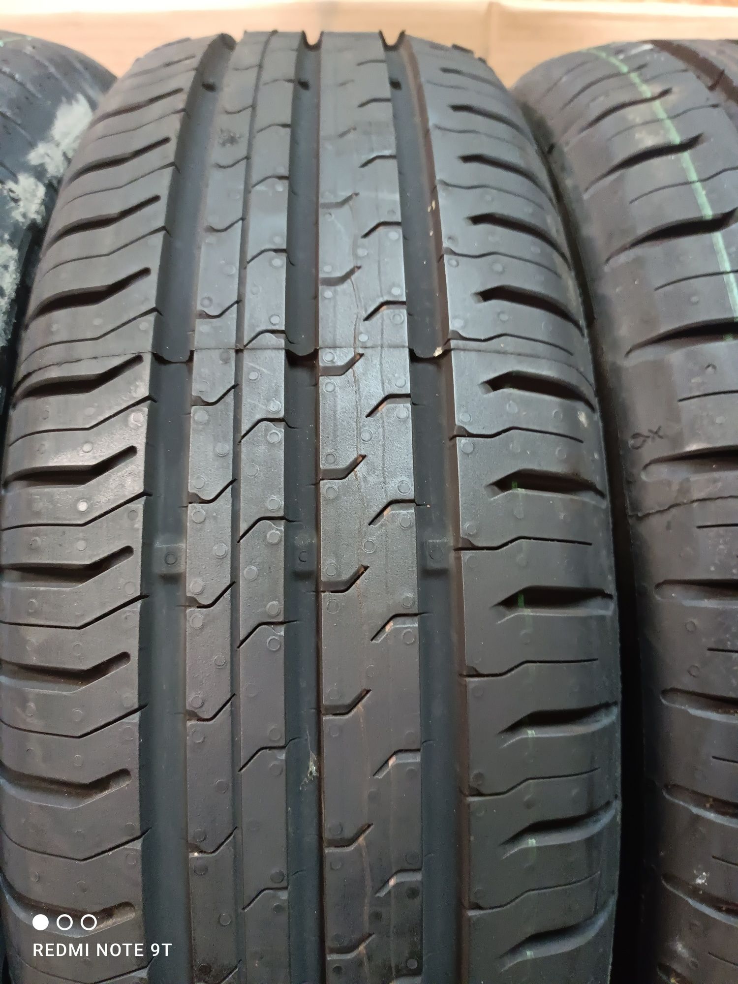 050 TSM Komplet opon letnich 165/60R15 77H Continental ContiEcoContact