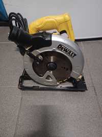 Pilarka tarczowa dewalt dwe560