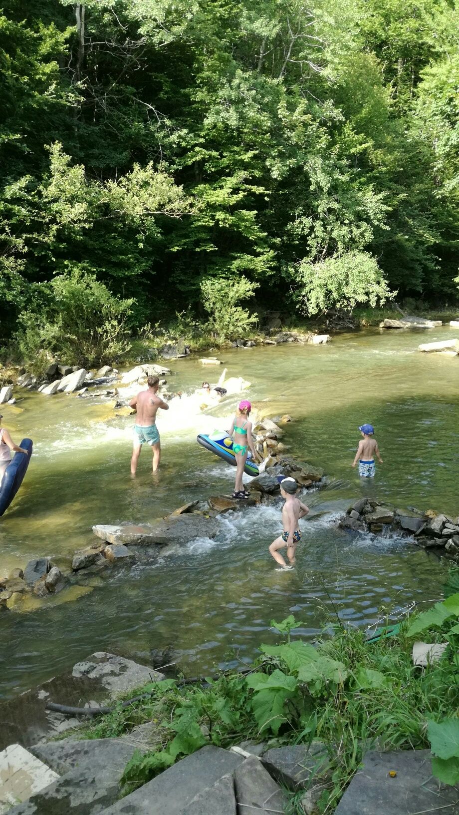 DOM NAD JASIOŁKĄ letniskowy do wynajęcia Bieszczady