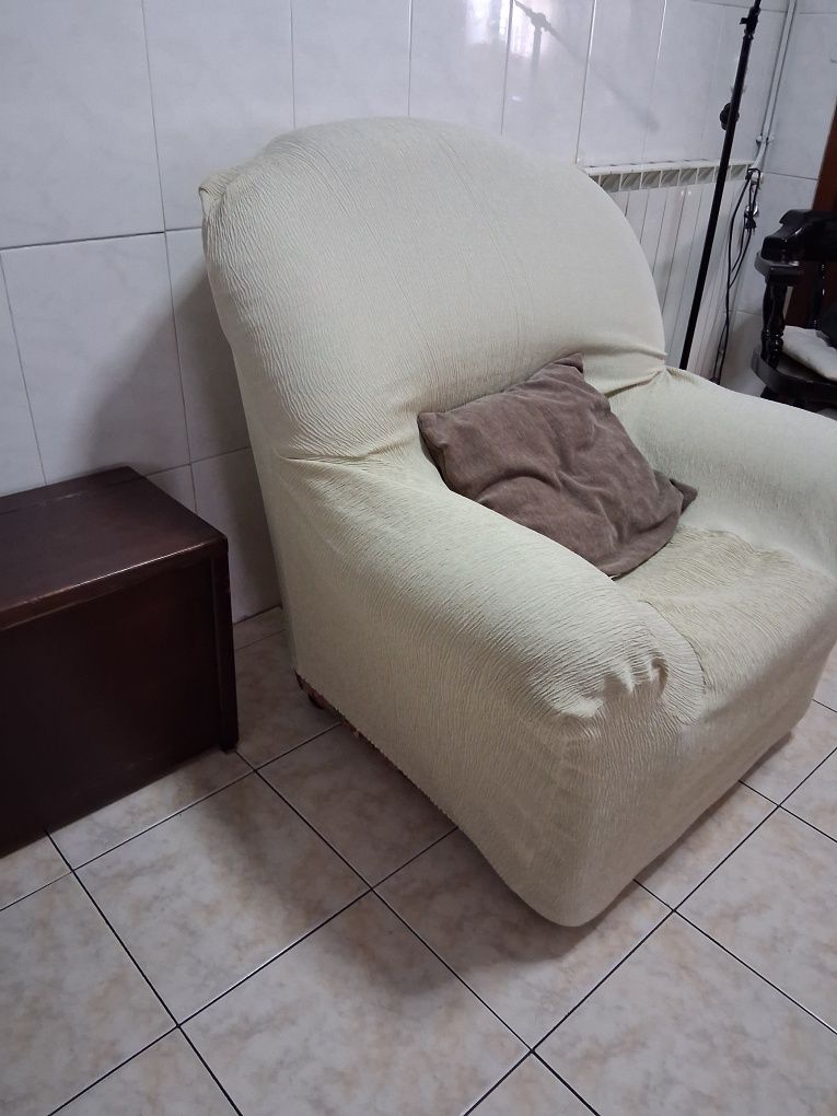 2 sofas individuais