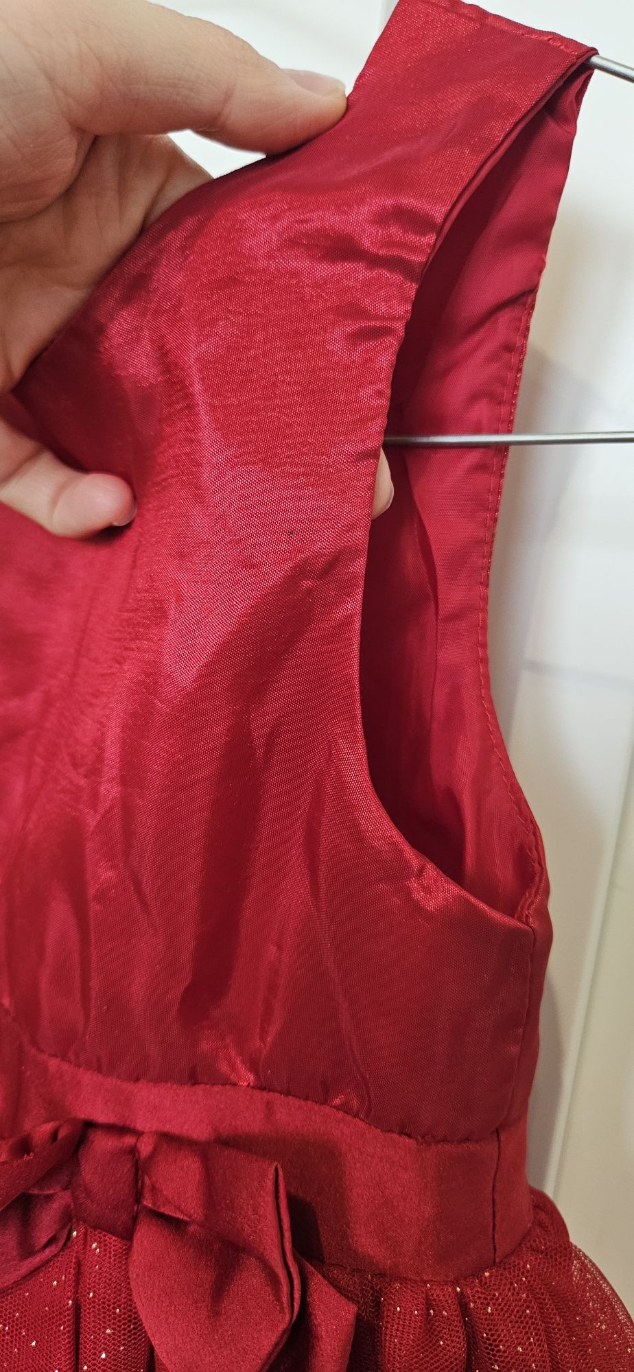 Elegancka czerwona sukienka tiul H&M  wesele
