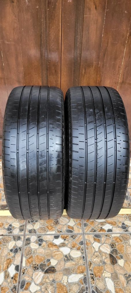 Шини 235/45 R 18  Bridgestone Turanza .