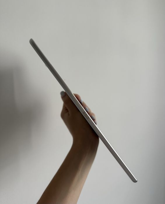 iPad Pro 9.7" (A1674), 32 GB  Wi-Fi+Cellular (Silver)