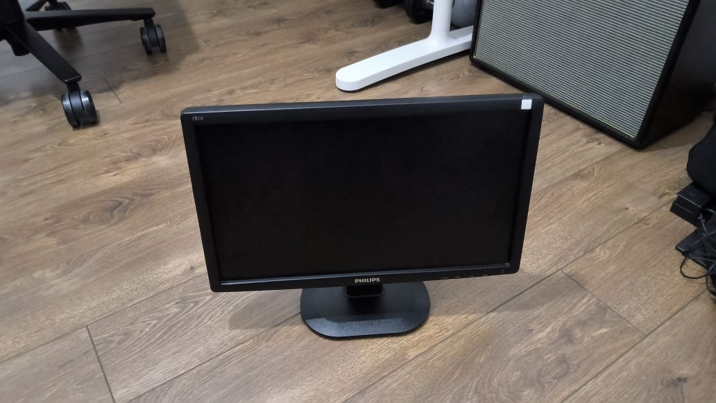 Monitor Philips 19 cali 191V2