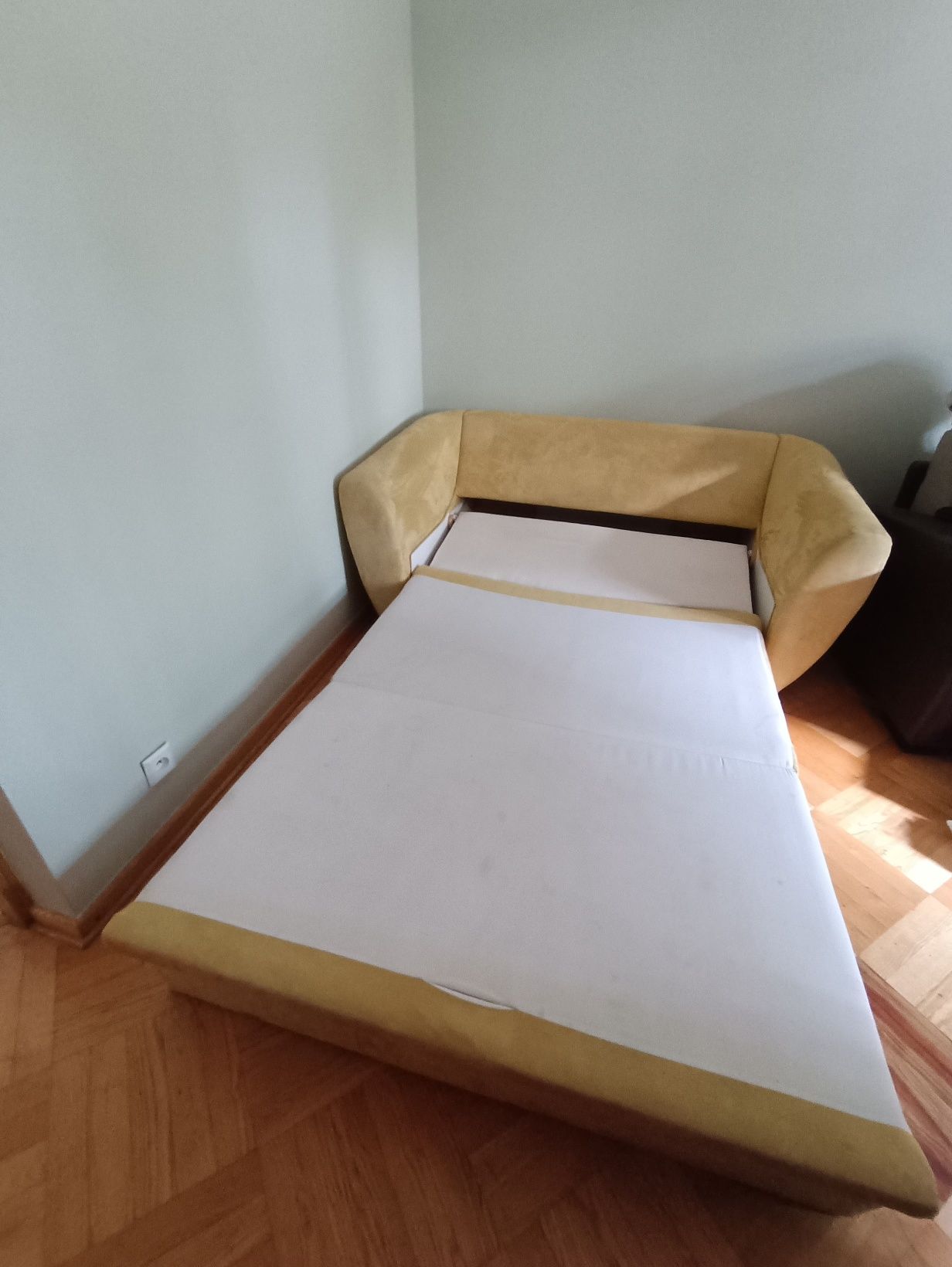 Sprzedam sofę z funkcją spania