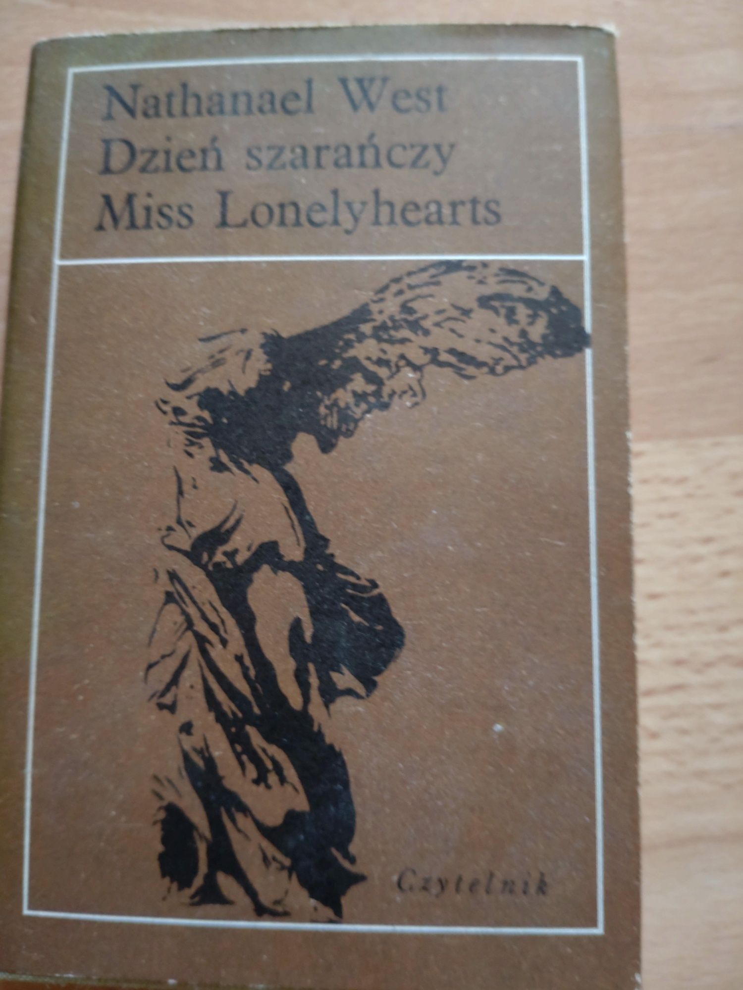 Nathanael West Dzień szarańczy, Miss Lonelyhearts