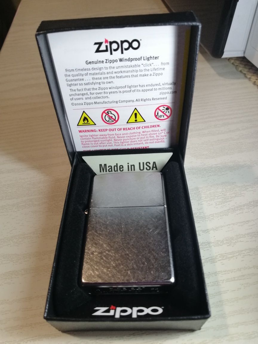 Zippo продам запальничку