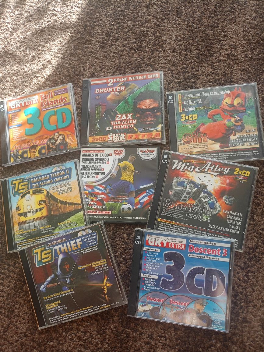 16 płyt,CDAction, świat gier,gry extra PC,dema i pełne,stan dobry+