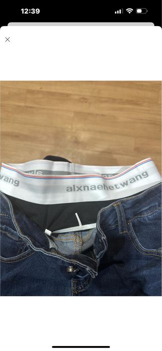 Джинси бойфренди нові,розмір М,дуже гарний колір