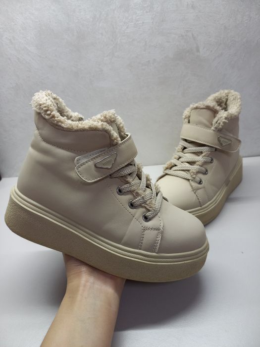 Зимові черевики чоботи для дівчинки