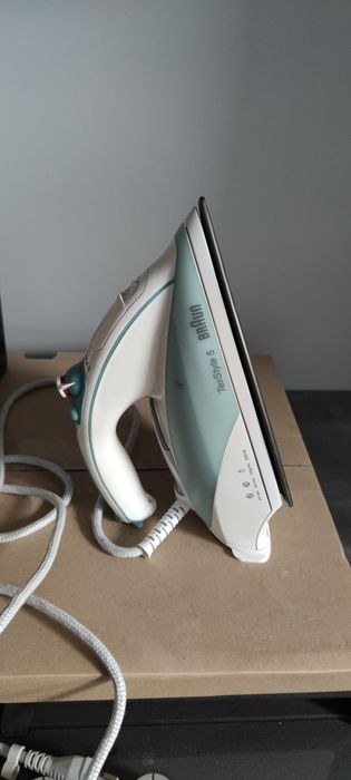 Утюг Braun в хорошем состоянии