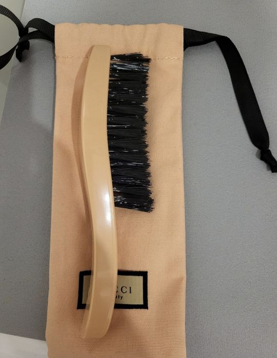 Oryginalna szczotka do włosów Gucci Sephora