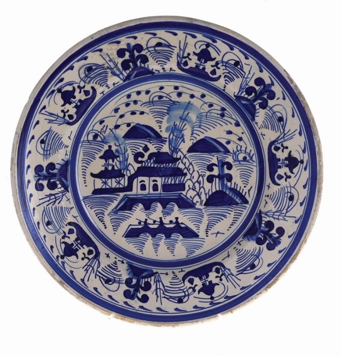 Grande prato em porcelana chinesa