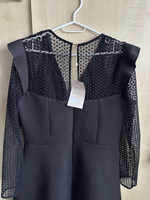 Чорна міні сукня