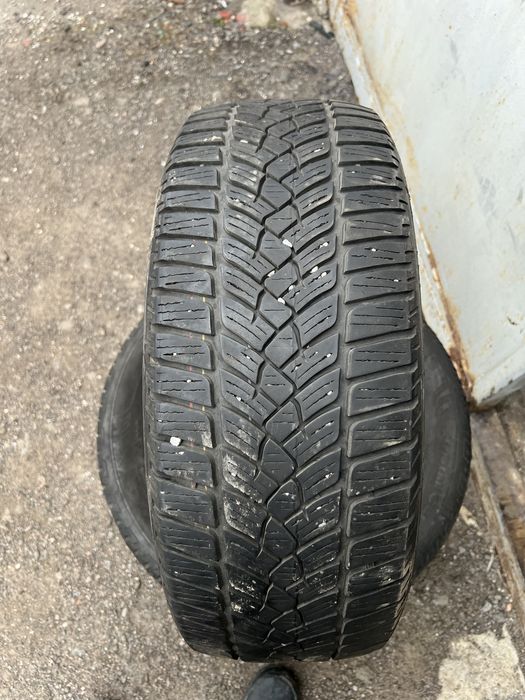 Продам зимову і всесезонну резину