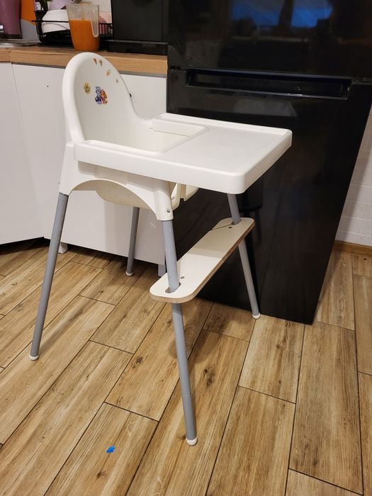 Krzesełko IKEA dla dziecka do karmienia
