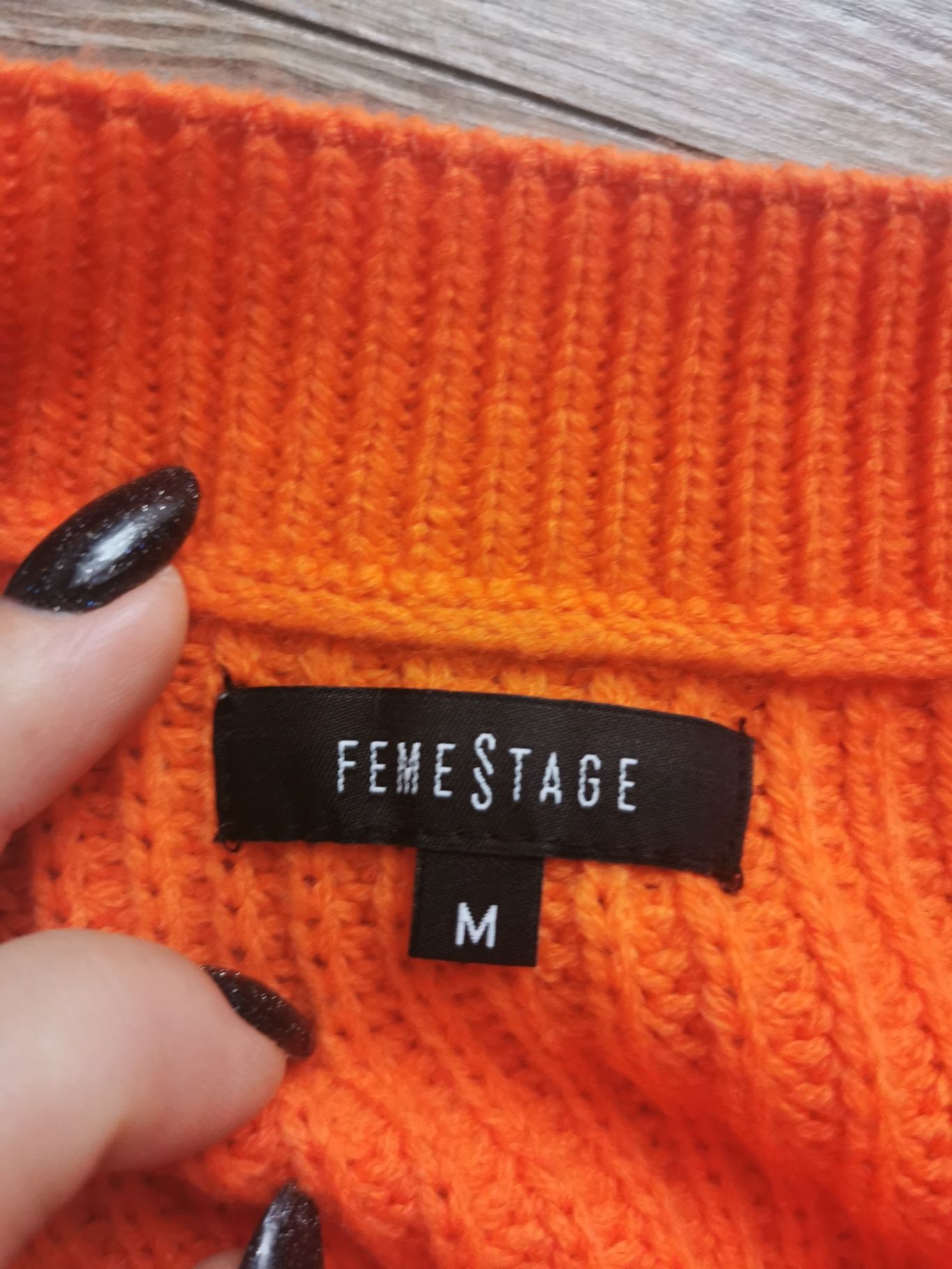 Nowy sweter Femestage