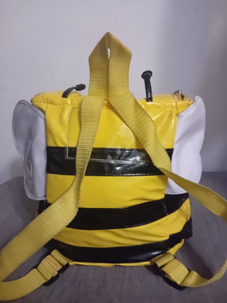 Plecaczek pszczolka